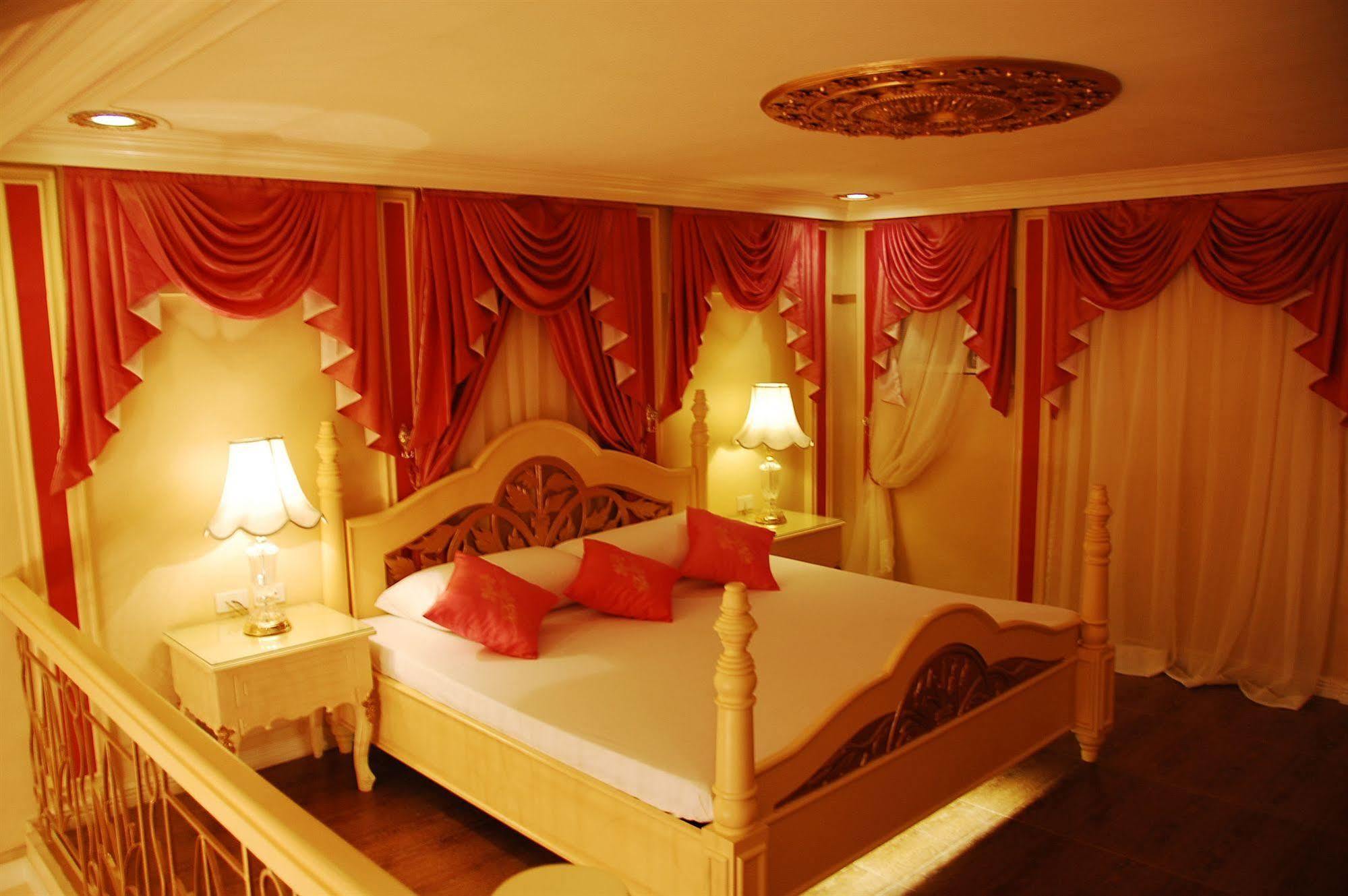 Мотель Victoria Court San Fernando Экстерьер фото